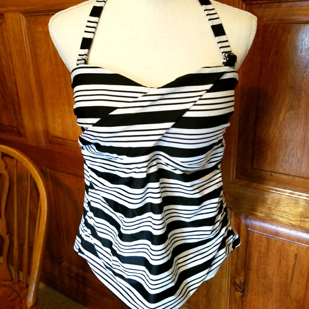Swim suit top new w/o tags sz 16W